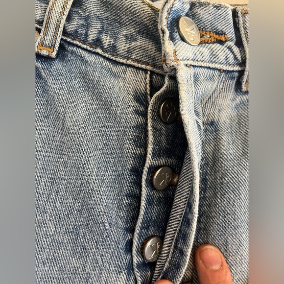 Vtg 90s Y2K Calvin Klein light washed mid rise jeans S - Picture 4 of 8
